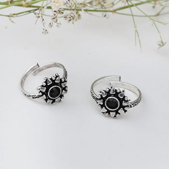 Rings Teejh Teejh Miraya Black Stone Silver Oxidised Toe Rings
