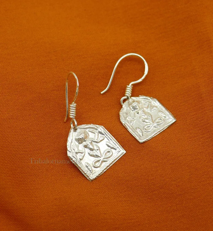 Light weight 925 sterling silver excellent customized traditional indian style hoops earring amazing tribal ethnic earring ear956 TRIBAL ORNAMENTS Earrings