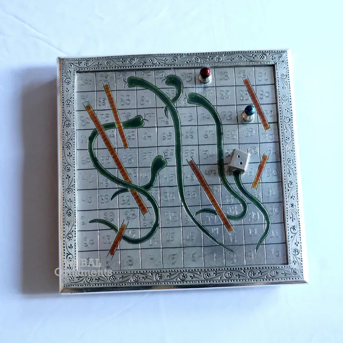 Rings TRIBAL ORNAMENTS 925 sterling silver handcrafted solid silver work snake and ladders game wooden base board amazing vintage style classical games sf17