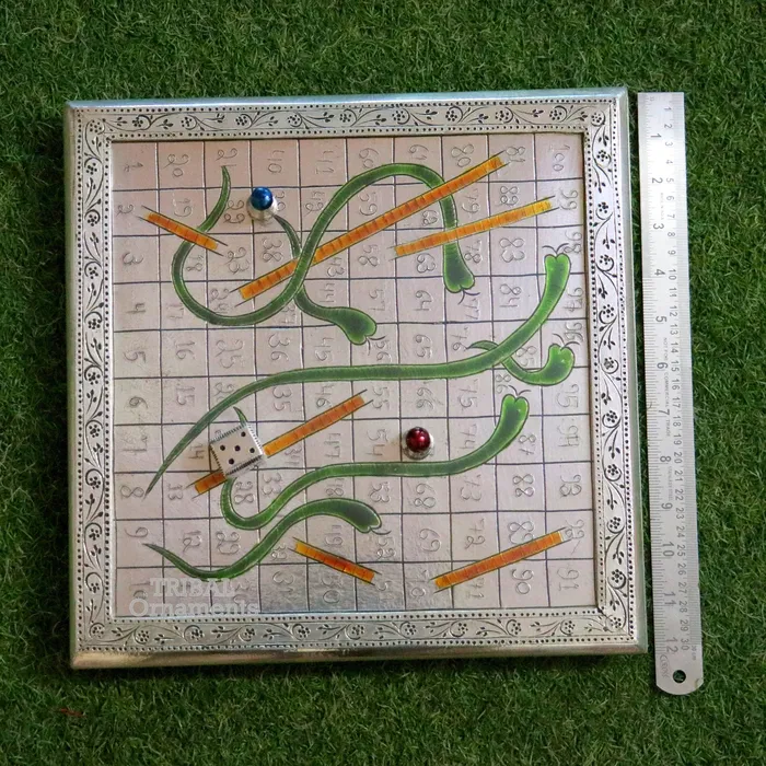 Rings TRIBAL ORNAMENTS 925 sterling silver handcrafted solid silver work snake and ladders game wooden base board amazing vintage style classical games sf17