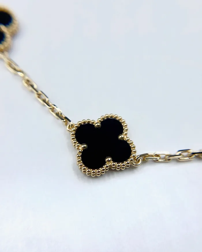 Bracelets Diamond Source NYC Fashion 18k Yellow Gold Bracelet with Black Onyx