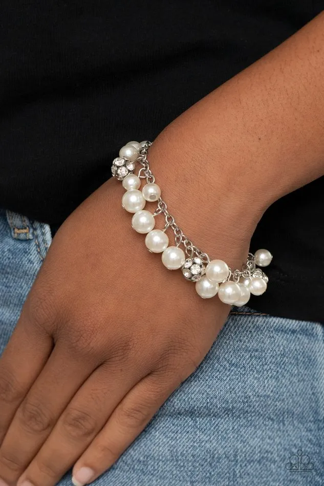 Bracelets Paparazzi Bracelet The GRANDEUR Tour White Paparazzi Jewelry
