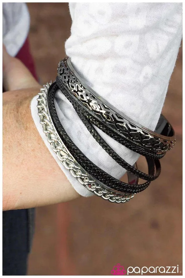 Bracelets Paparazzi Jewelry Paparazzi Bracelet Take It to the Streets Black