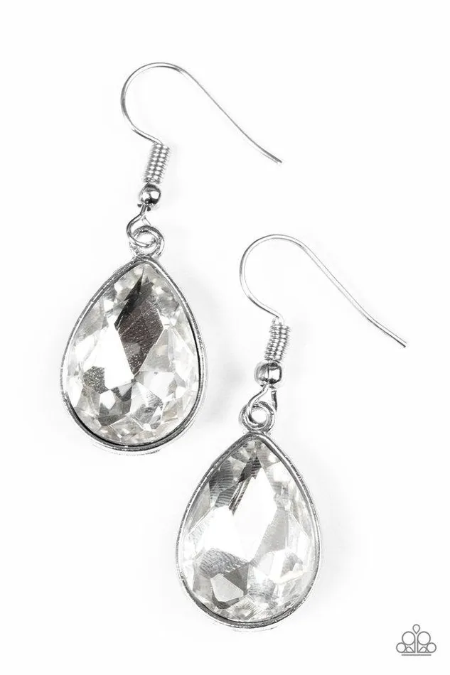 Earrings Paparazzi Earrings Play The FAME White Paparazzi Jewelry