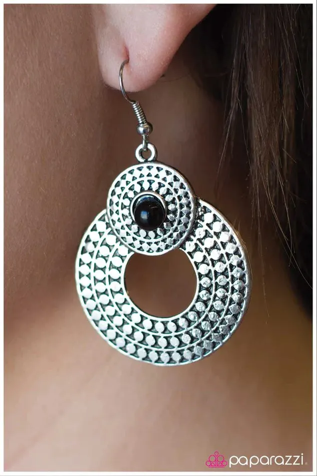Earrings Paparazzi Jewelry Paparazzi Earring Egyptian Elegance Black