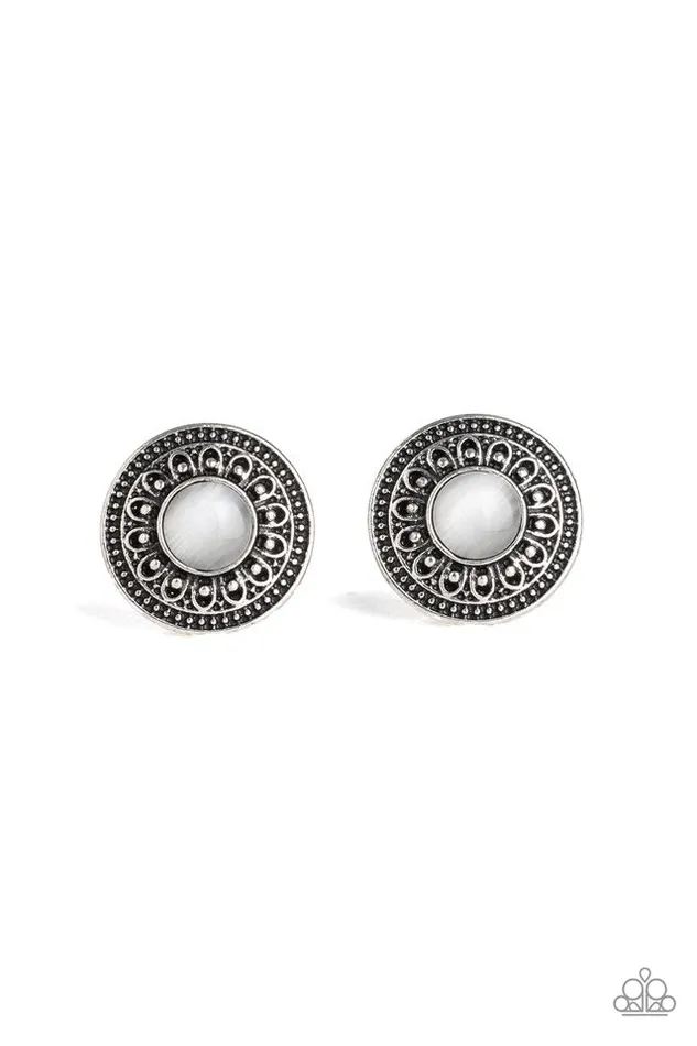 Earrings Paparazzi Jewelry Paparazzi Earring Fine Flora White Earrings Paparazzi Jewelry Paparazzi Earring Fine Flora White