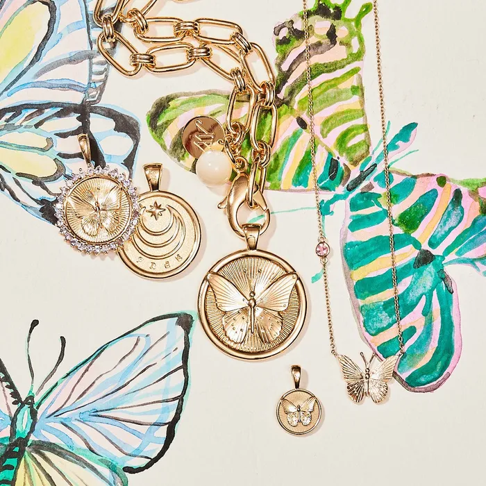 Necklaces Jane Win Jane Win FREE Original Coin Pendant Necklace