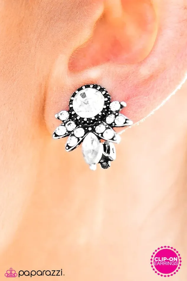 Paparazzi Earring Stellar Shimmer White Paparazzi Jewelry Earrings