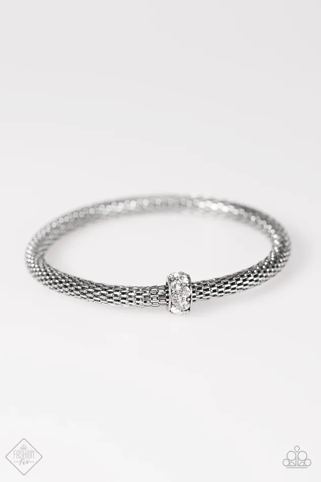 Paparazzi Jewelry Bracelets Paparazzi Bracelet CACHE Or Card Silver