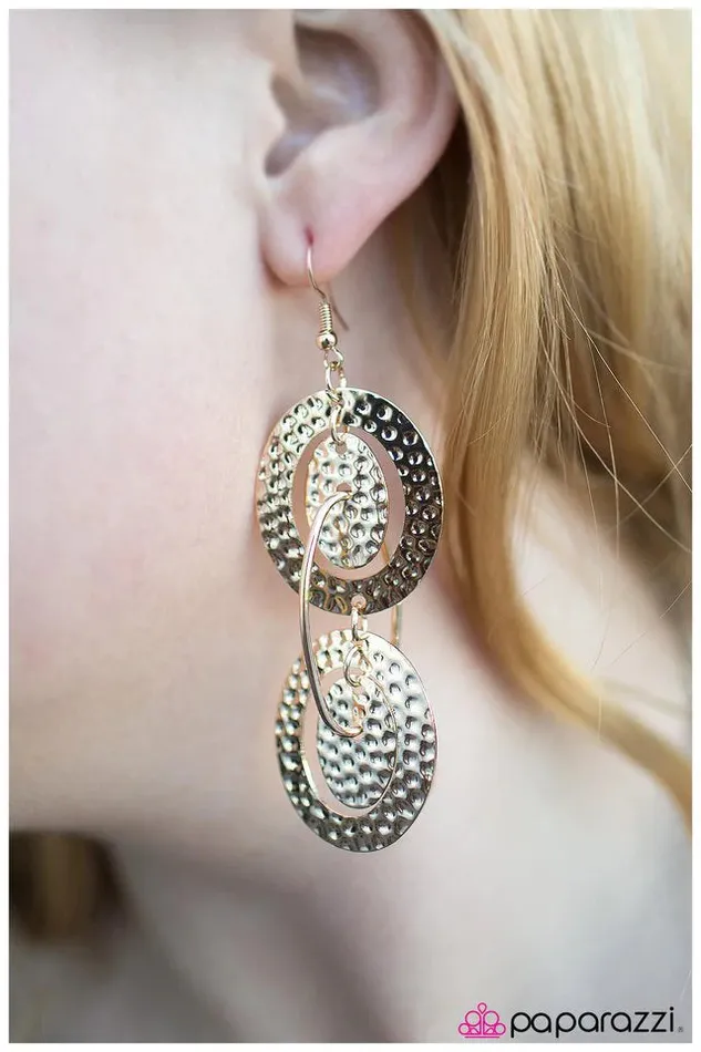 Paparazzi Jewelry Earrings Paparazzi Earring Hollywood Nights Gold