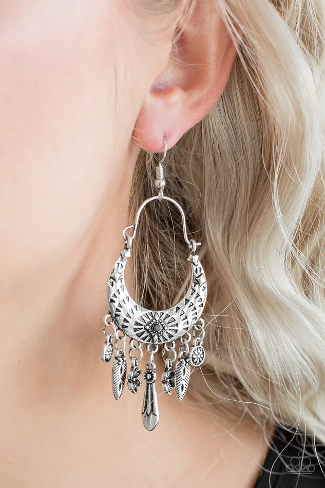 Paparazzi Jewelry Earrings Paparazzi Earring Nature Escape Silver