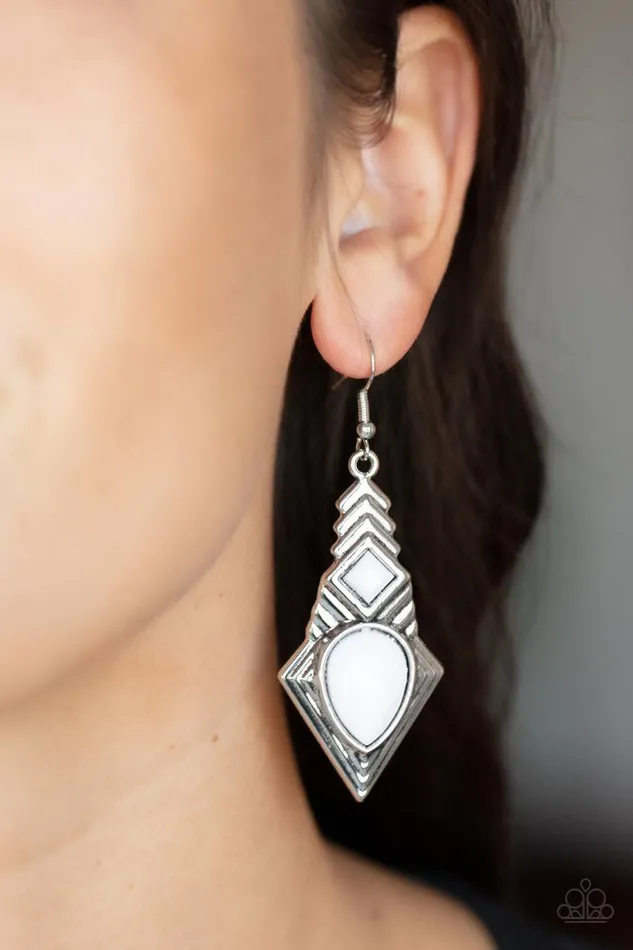 Paparazzi Jewelry Earrings Paparazzi Earring Stylishly Sonoran White