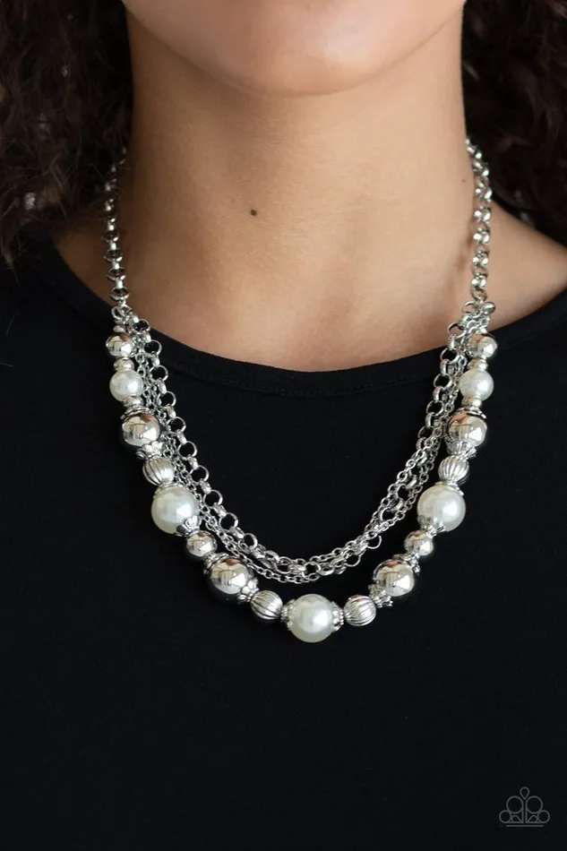 Paparazzi Jewelry Paparazzi Necklace 5th Avenue Romance White Necklaces