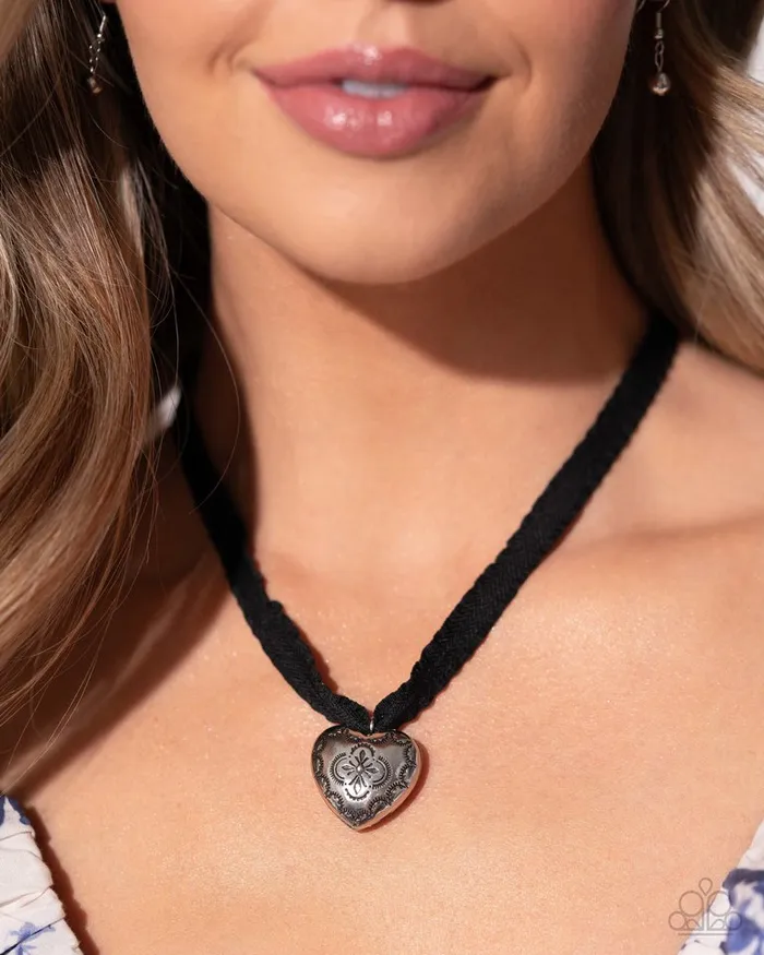 Paparazzi Jewelry Paparazzi Necklace Fabricated Finesse Black Necklaces