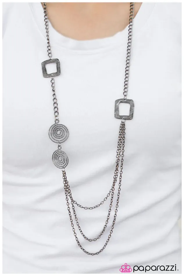Paparazzi Necklace A Delightful Delusion Black Paparazzi Jewelry Necklaces
