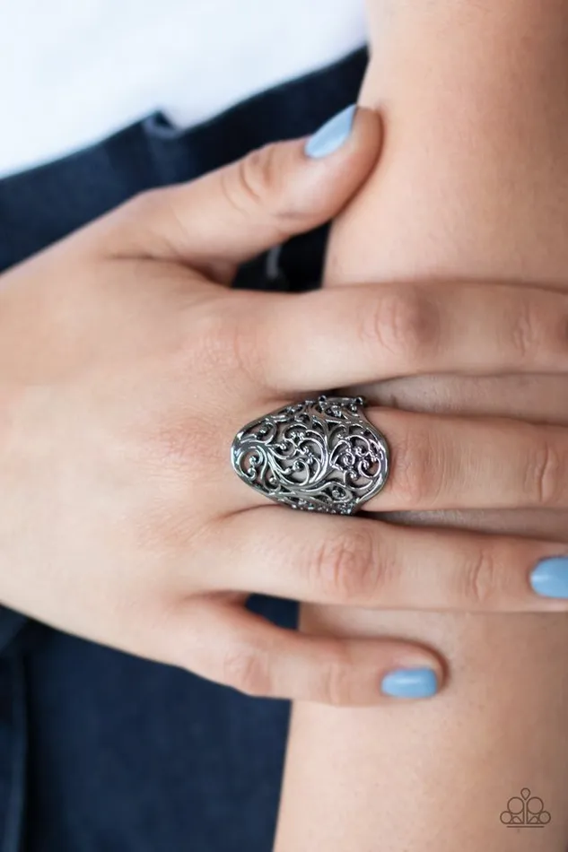 Rings Paparazzi Jewelry Paparazzi Ring Vine Vibe Black