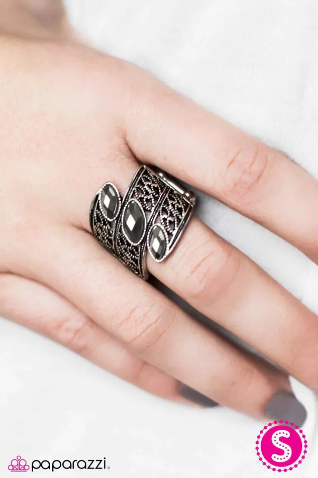 Rings Paparazzi Jewelry Paparazzi Ring Wrapped In Elegance Silver