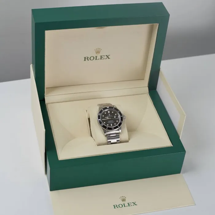 Rolex Submariner Date 40mm Ref 16610 Black Dial Stainless Steel Oyster Bracelet Watch Rolex Bracelets