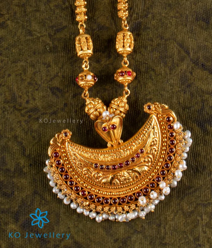 Necklaces Silversmith The Bhavya Navaratna Kokkethathi Silver Necklace