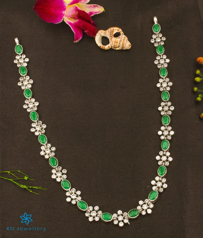 Necklaces Silversmith The Yajata Silver Necklace OxidisedGreen