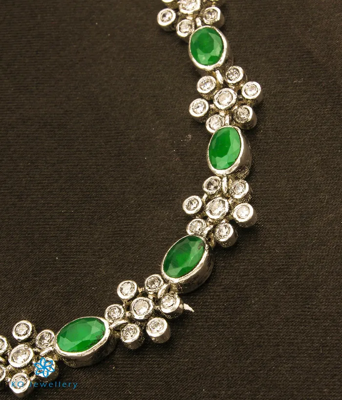Necklaces Silversmith The Yajata Silver Necklace OxidisedGreen