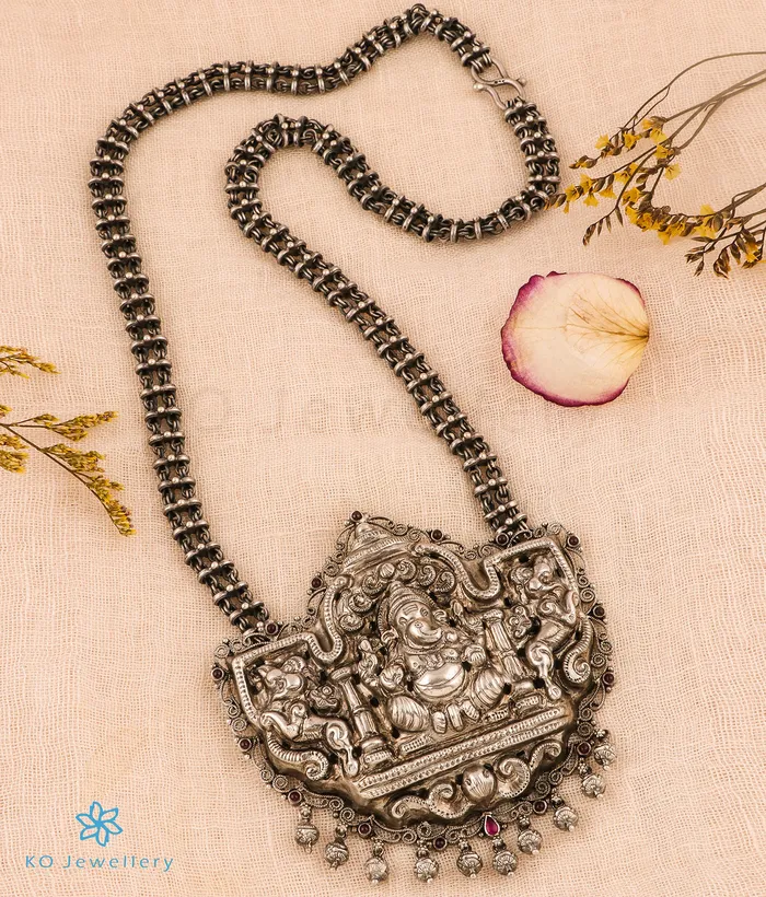 Silversmith Necklaces The Mahaganapati Silver Nakkasi Chain Necklace