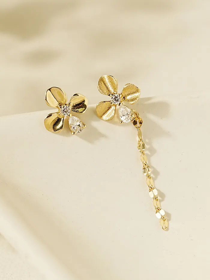 14K Gold Cubic Clover drop and stud Cartilage Earring 20G18G16G MinimalBijoux Earrings 14K Gold Cubic Clover drop and stud Cartilage Earring 20G18G16G MinimalBijoux Earrings