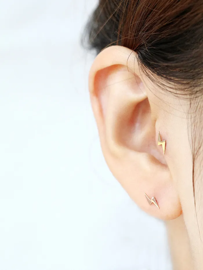 14K gold Dainty Lightning Bolt Cartilage Earring 18g16g MinimalBijoux Earrings