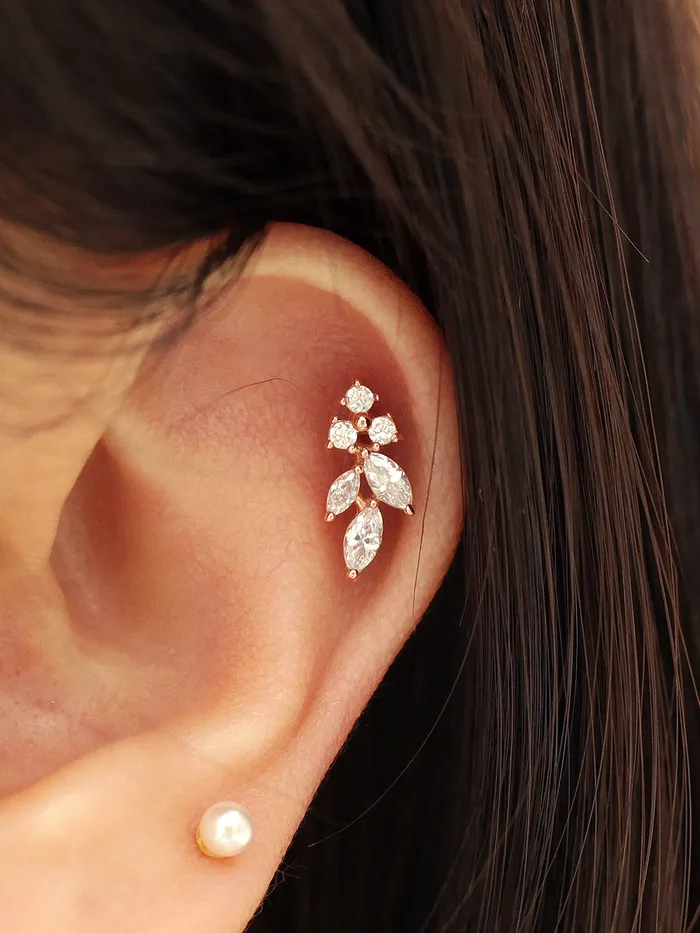 14K Gold Internal Bling Curve Leaf Labret Piercing 18G16G MinimalBijoux Earrings