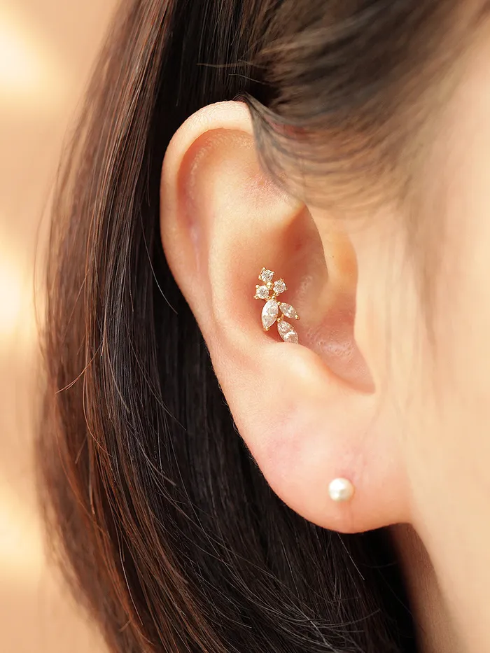 14K Gold Internal Bling Curve Leaf Labret Piercing 18G16G MinimalBijoux Earrings