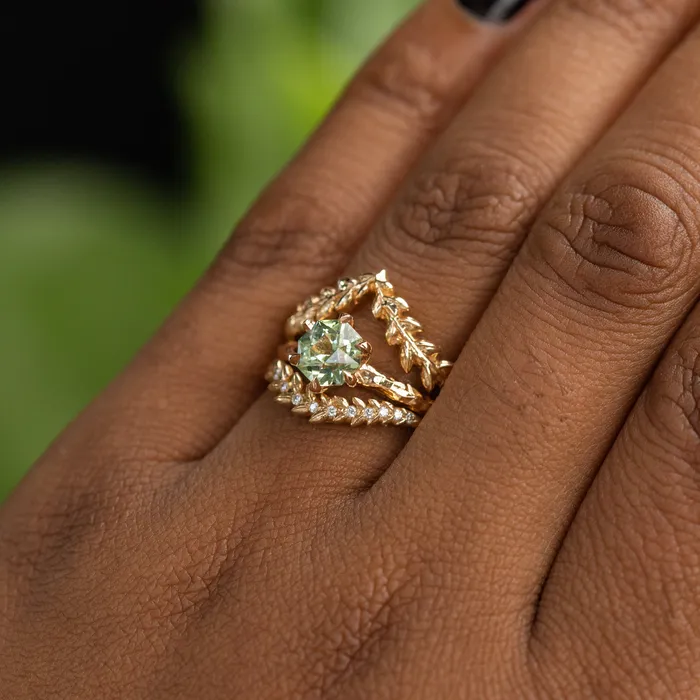 Anueva Jewelry PreStyled Sets 144ct Fancy Octagon Montana Sapphire 6 Prong Evergreen Solitaire in 18K Rose Gold