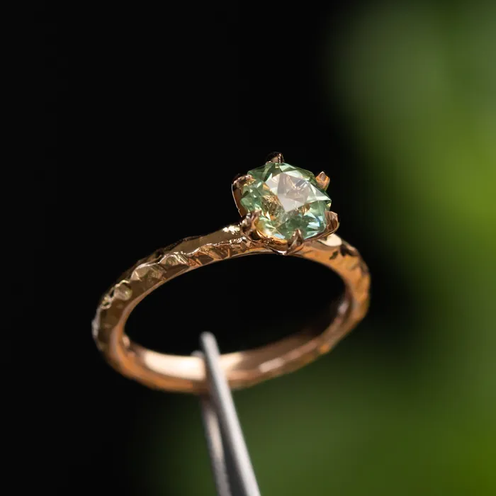 Anueva Jewelry PreStyled Sets 144ct Fancy Octagon Montana Sapphire 6 Prong Evergreen Solitaire in 18K Rose Gold
