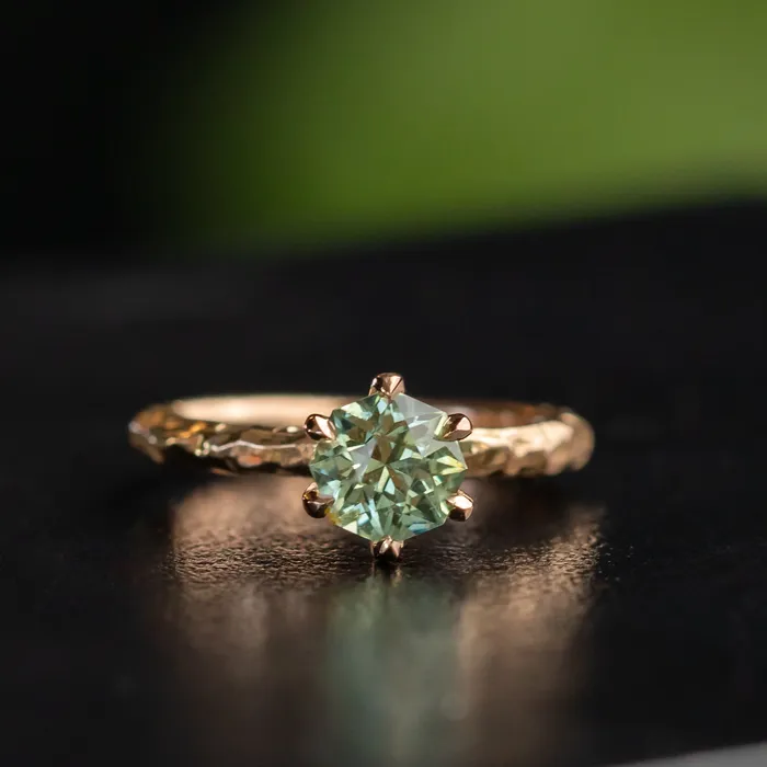 Anueva Jewelry PreStyled Sets 144ct Fancy Octagon Montana Sapphire 6 Prong Evergreen Solitaire in 18K Rose Gold