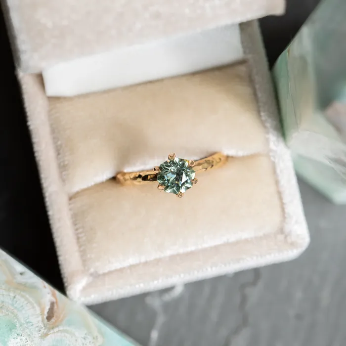 Anueva Jewelry PreStyled Sets 144ct Fancy Octagon Montana Sapphire 6 Prong Evergreen Solitaire in 18K Rose Gold