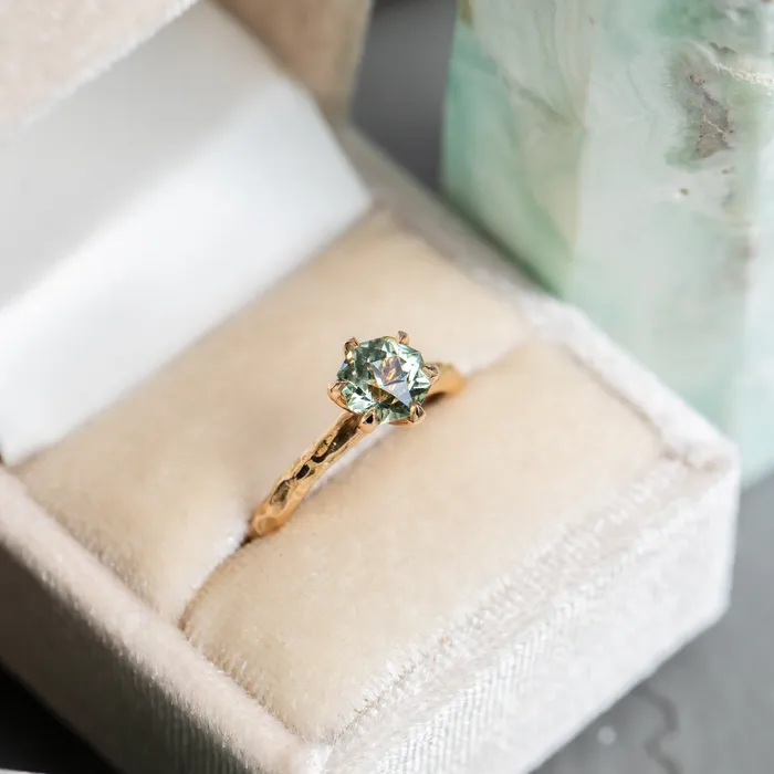 Anueva Jewelry PreStyled Sets 144ct Fancy Octagon Montana Sapphire 6 Prong Evergreen Solitaire in 18K Rose Gold