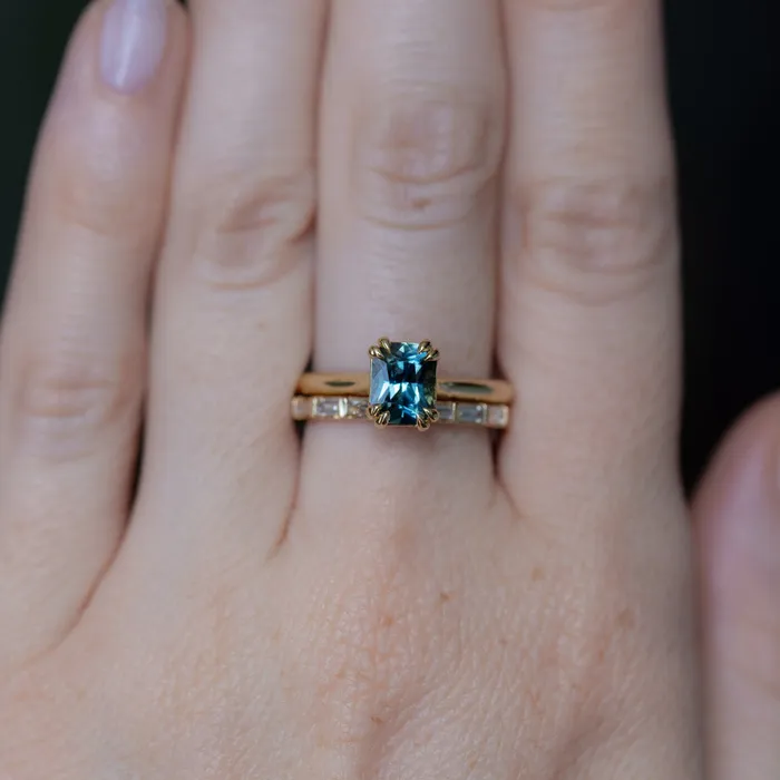 Anueva Jewelry PreStyled Sets 168ct Radiant Cut Ocean Blue Teal Sapphire Cathedral Double Prong Solitaire in 18k Yellow Gold