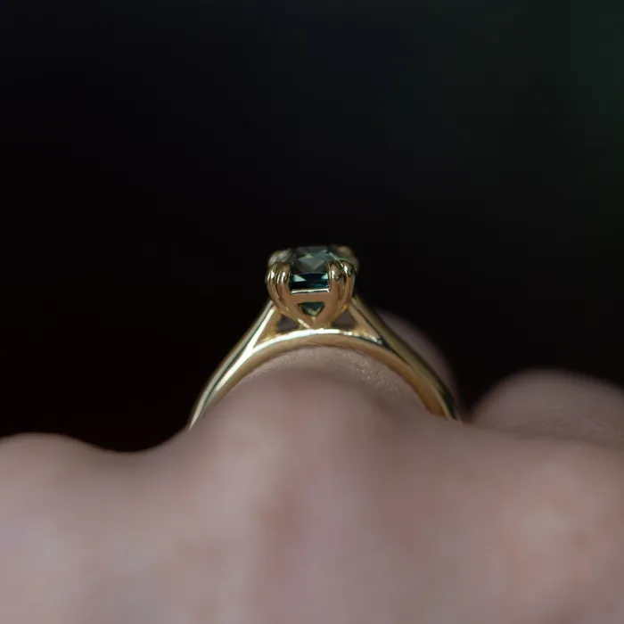 Anueva Jewelry PreStyled Sets 168ct Radiant Cut Ocean Blue Teal Sapphire Cathedral Double Prong Solitaire in 18k Yellow Gold
