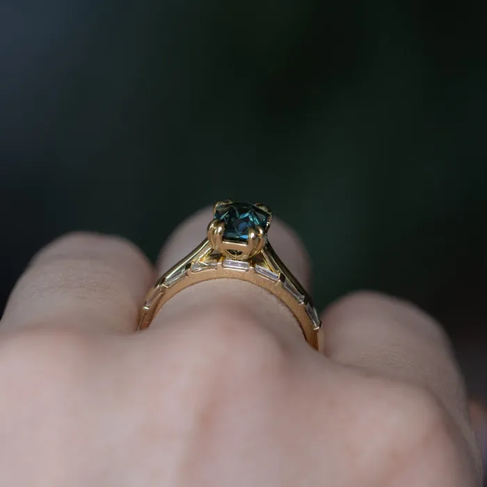 Anueva Jewelry PreStyled Sets 168ct Radiant Cut Ocean Blue Teal Sapphire Cathedral Double Prong Solitaire in 18k Yellow Gold