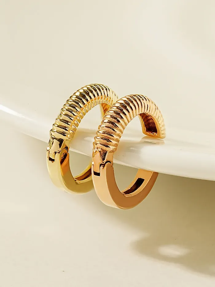 Earrings 14K Gold Larva Patterned Ear cuff MinimalBijoux