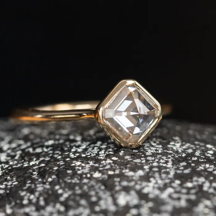 Earrings Anueva Jewelry 133ct Inverted Asscher cut Diamond in 14k Yellow Gold Contemporary Bezel Setting
