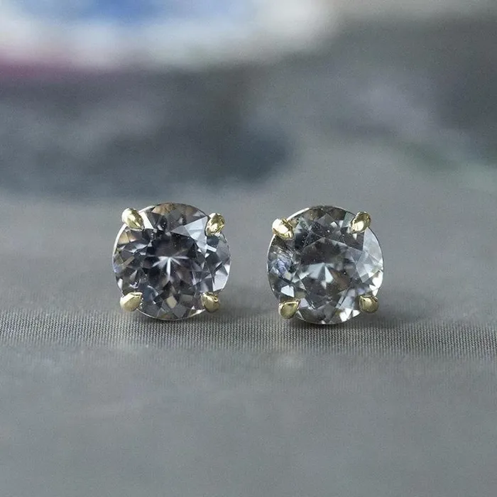 Earrings Anueva Jewelry 189ctw Round Grey Spinel Stud Earrings in Yellow Gold