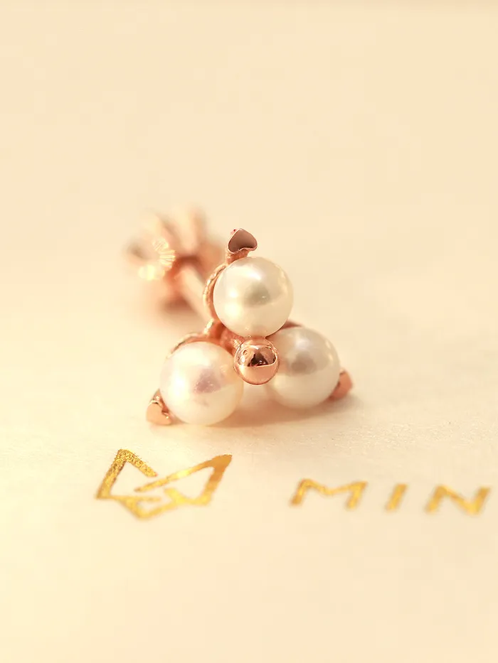 Earrings MinimalBijoux 14K Gold Heart Pearl Cartilage Earring 18G16G