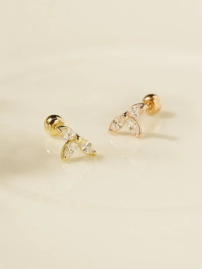 Earrings MinimalBijoux 14K Gold Maple Leaf Cartilage Earring 20G