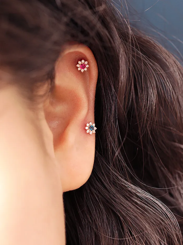 Earrings MinimalBijoux 14K Gold Mini Sun Flower Cartilage Earring 20G18G