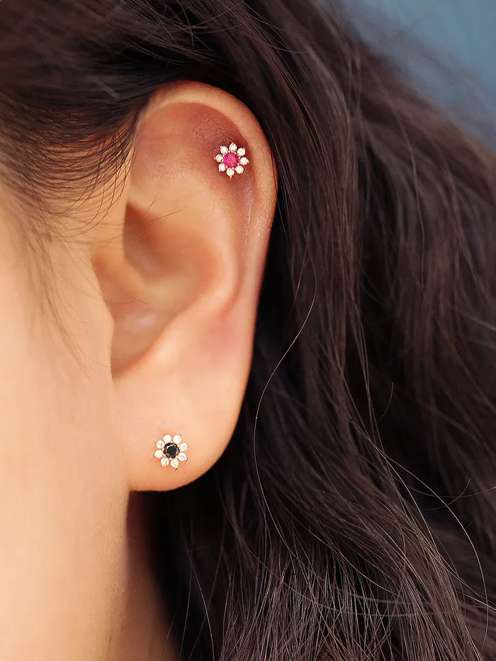 Earrings MinimalBijoux 14K Gold Mini Sun Flower Cartilage Earring 20G18G