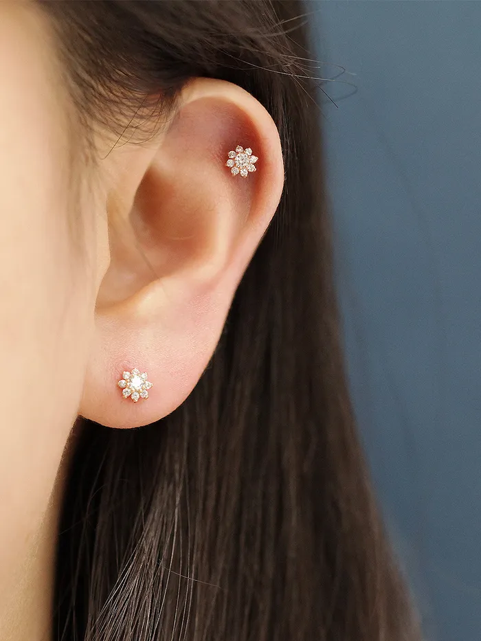 Earrings MinimalBijoux 14K Gold Mini Sun Flower Cartilage Earring 20G18G