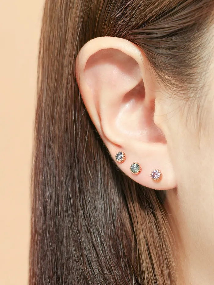 Earrings MinimalBijoux 14K Gold Moissanite Echo Cartilage Earring 20G18G16G