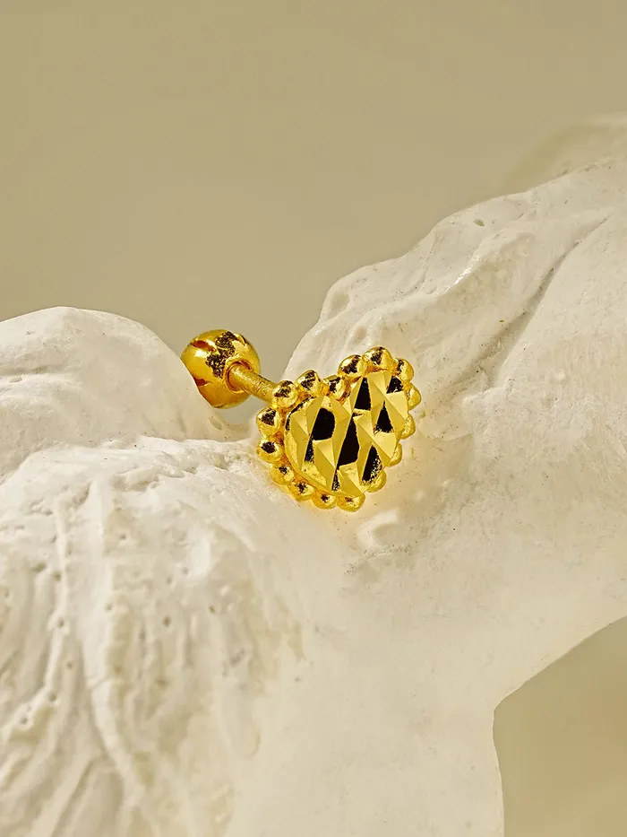 Earrings MinimalBijoux 24K Gold Cutting Heart Cartilage Earring 20G