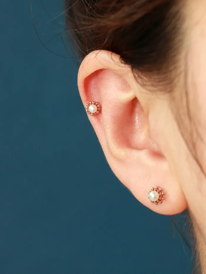 MinimalBijoux 14K Gold Bubble Pearl Cartilage Earring 18G16G Earrings