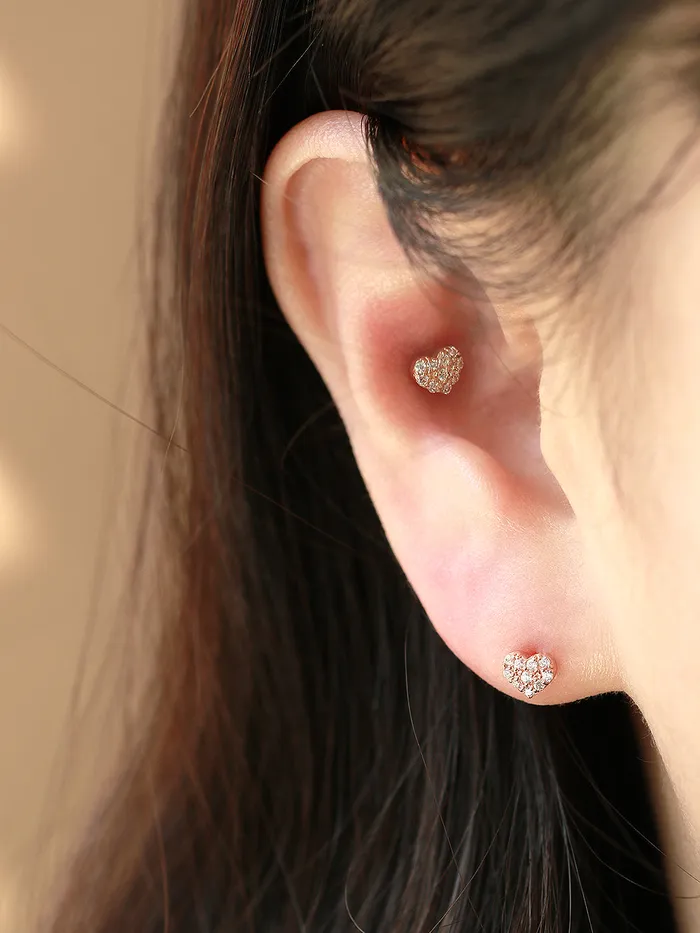 MinimalBijoux 14K Gold Mini Volume Cubic Heart cartilage earring 20g Earrings